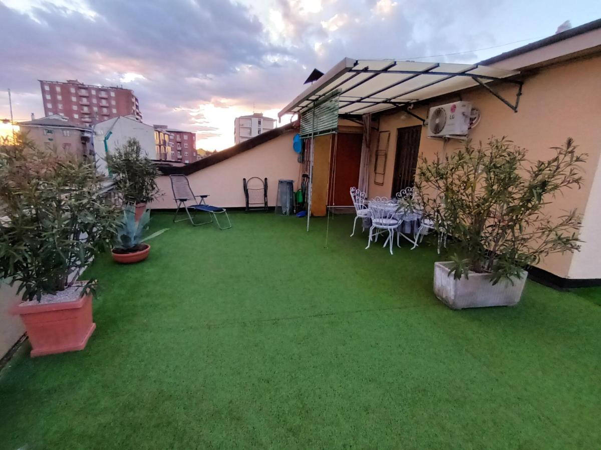 Terrazzo In Centro Apartment เซเรนโญ ภายนอก รูปภาพ